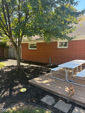 1921 Washington Street, Columbus, IN 47201