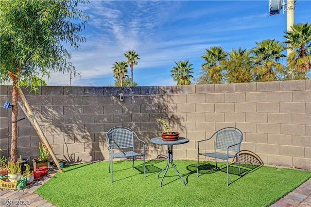 9165 Blue Poppy Street, Las Vegas, NV 89148