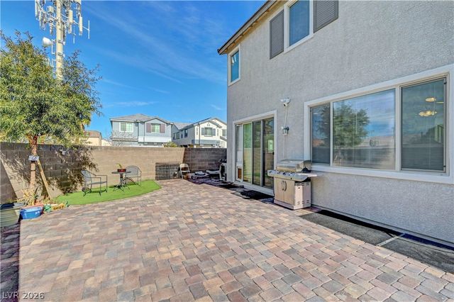 9165 Blue Poppy Street, Las Vegas, NV 89148