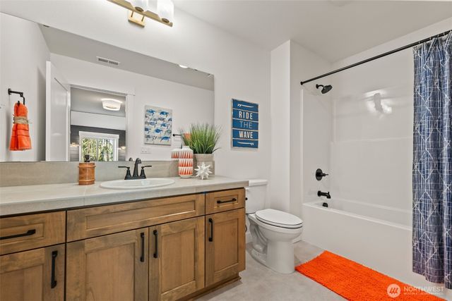 2413 74th Avenue Ct NW, Gig Harbor, WA 98335