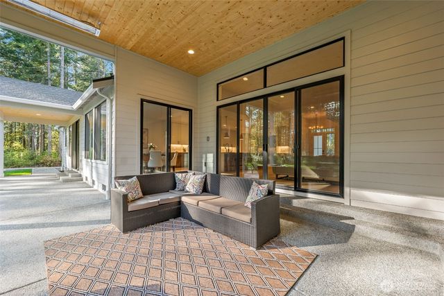 2413 74th Avenue Ct NW, Gig Harbor, WA 98335