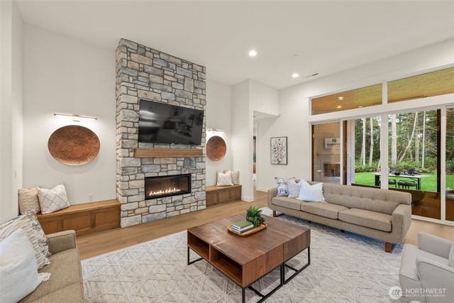 2413 74th Avenue Ct NW, Gig Harbor, WA 98335