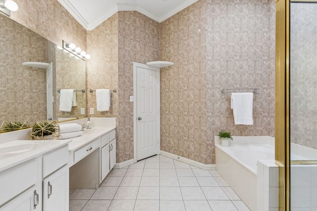 6852 High Field Trail, Plano, TX 75023