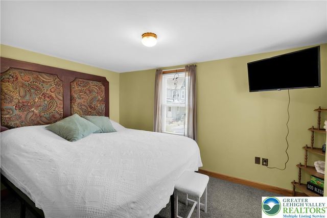 720 North Bishopthorpe, Fountain Hill Boro, PA 18015