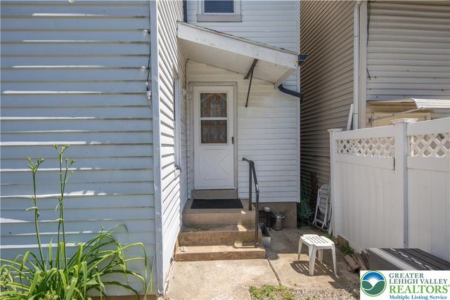 720 North Bishopthorpe, Fountain Hill Boro, PA 18015