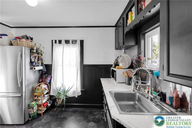 720 North Bishopthorpe, Fountain Hill Boro, PA 18015
