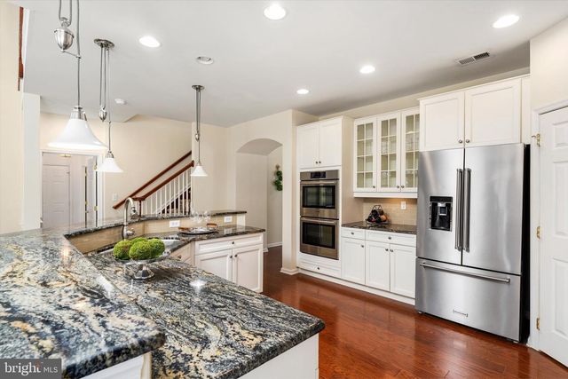 51 MONTE CARLO DR, Hamilton, NJ 08691