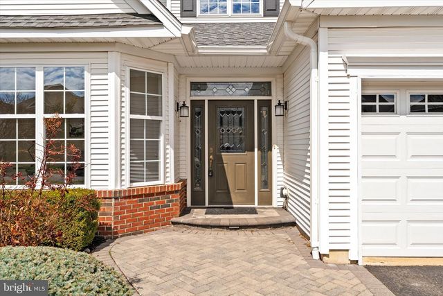 51 MONTE CARLO DR, Hamilton, NJ 08691