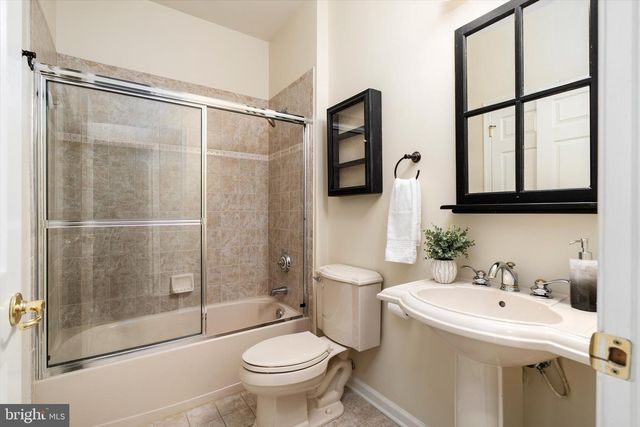 51 MONTE CARLO DR, Hamilton, NJ 08691