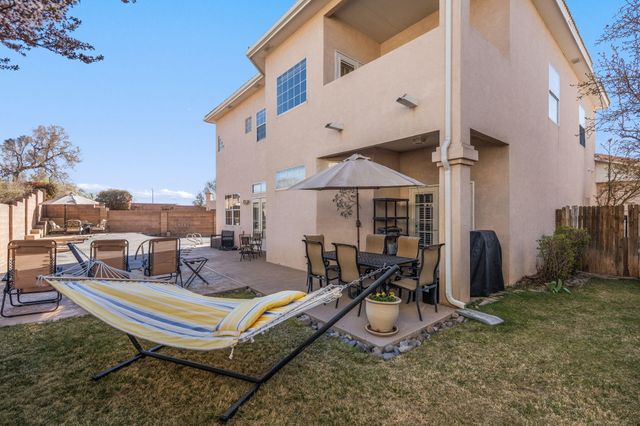 8608 Tierra Alegre Drive NE, Albuquerque, NM 87122