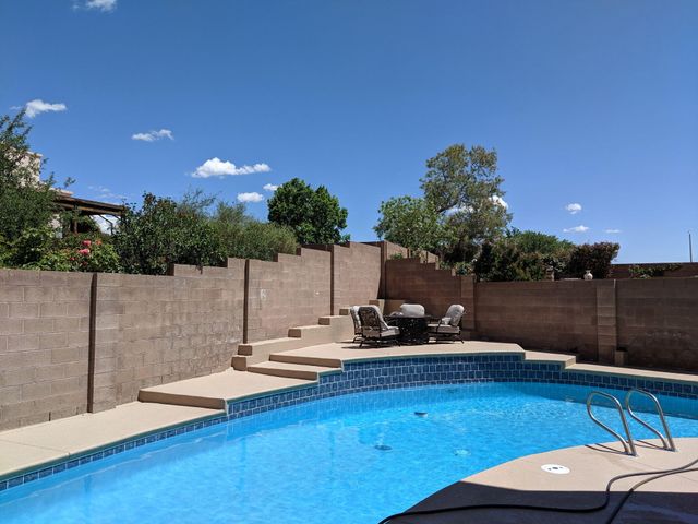 8608 Tierra Alegre Drive NE, Albuquerque, NM 87122