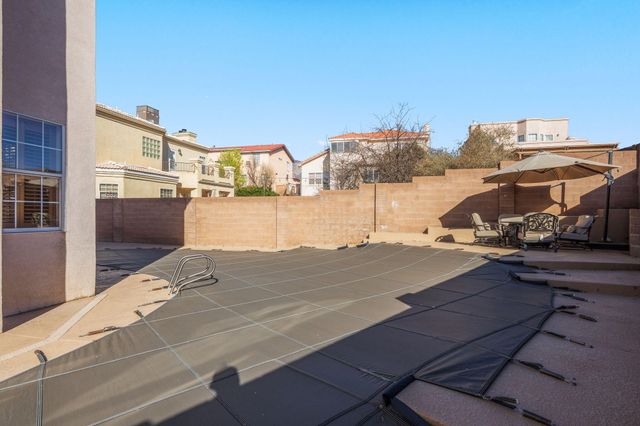 8608 Tierra Alegre Drive NE, Albuquerque, NM 87122