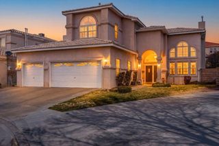 8608 Tierra Alegre Drive NE, Albuquerque, NM 87122