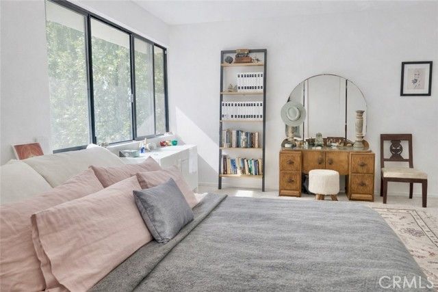 4709 Dunman, Woodland Hills (los Angeles), CA 91364