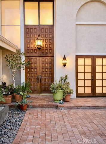 4709 Dunman, Woodland Hills (los Angeles), CA 91364