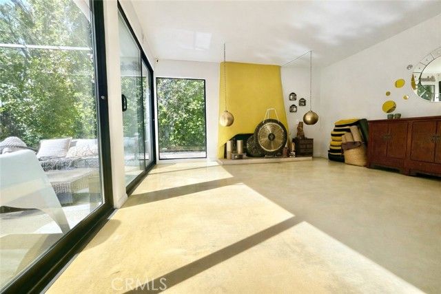 4709 Dunman, Woodland Hills (los Angeles), CA 91364