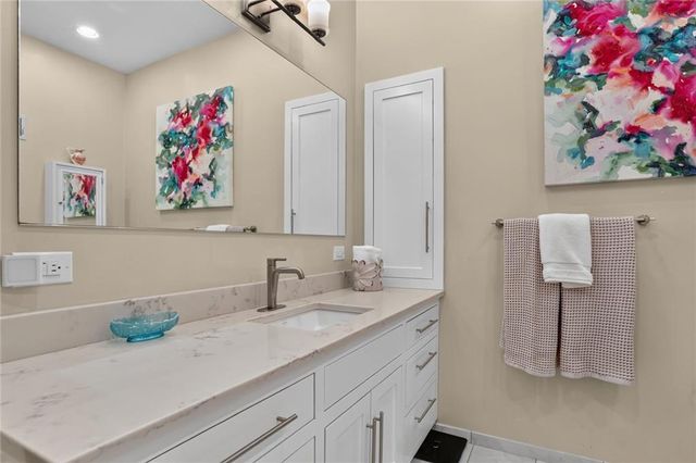 15508 W 89th Street, Lenexa, KS 66219