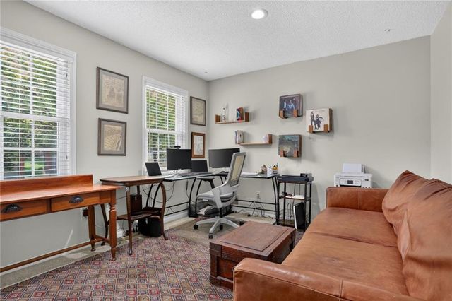 15508 W 89th Street, Lenexa, KS 66219