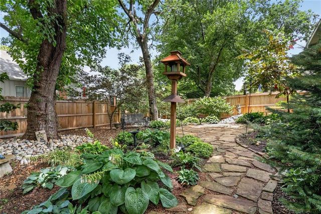 15508 W 89th Street, Lenexa, KS 66219