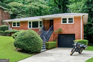 3028 Baker Ridge Drive NW, Atlanta, GA 30318