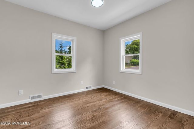 750 Lorraine Drive, Keyport, NJ 07735
