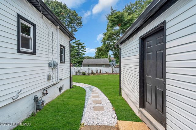 750 Lorraine Drive, Keyport, NJ 07735