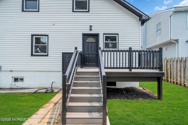 750 Lorraine Drive, Keyport, NJ 07735