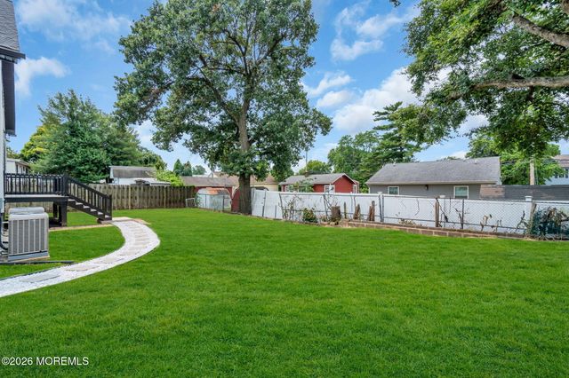 750 Lorraine Drive, Keyport, NJ 07735