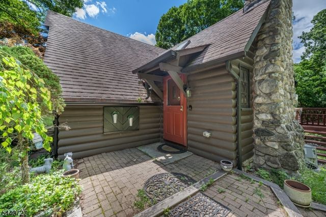 78 Woodlawn Rd, Sparta Twp., NJ 07871