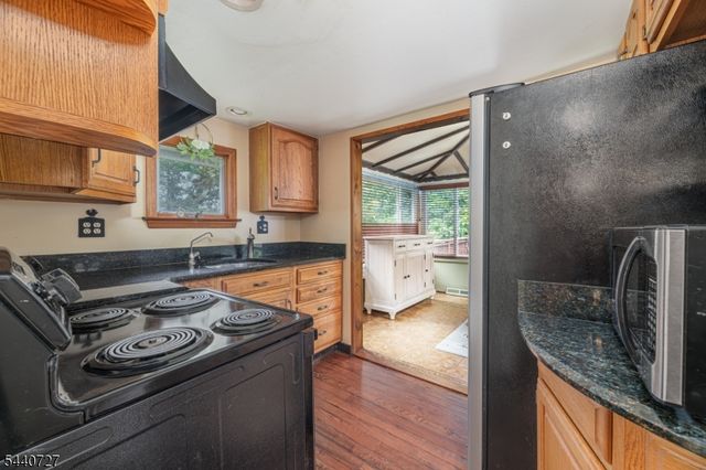 78 Woodlawn Rd, Sparta Twp., NJ 07871