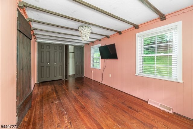 78 Woodlawn Rd, Sparta Twp., NJ 07871