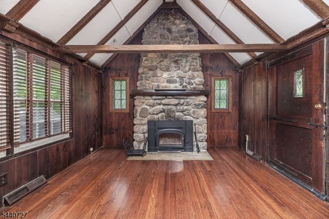 78 Woodlawn Rd, Sparta Twp., NJ 07871