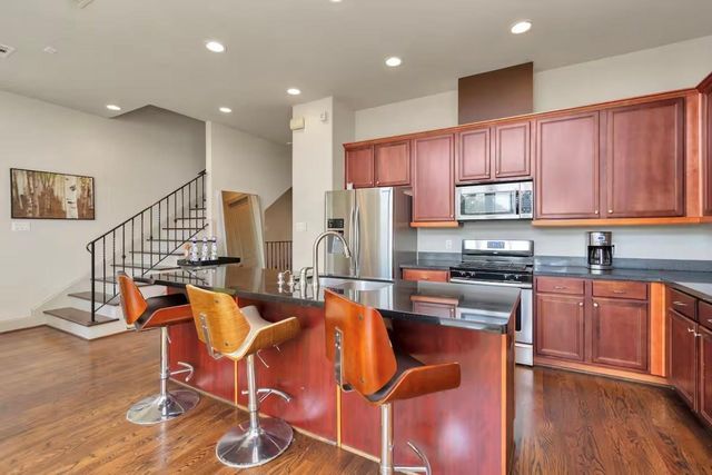 2927 Pease Street, Houston, TX 77003