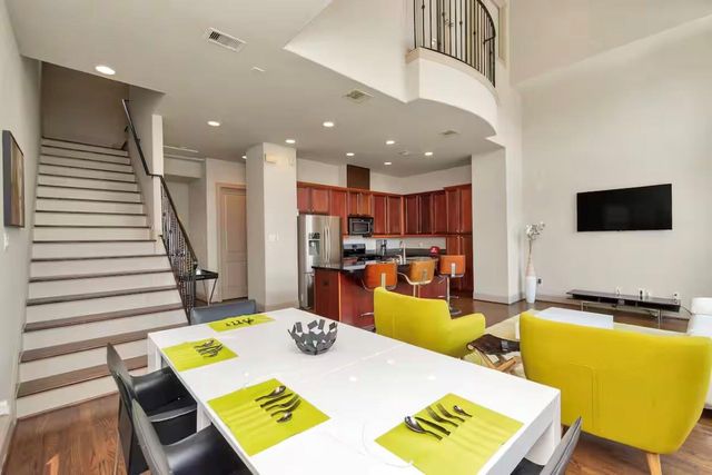 2927 Pease Street, Houston, TX 77003