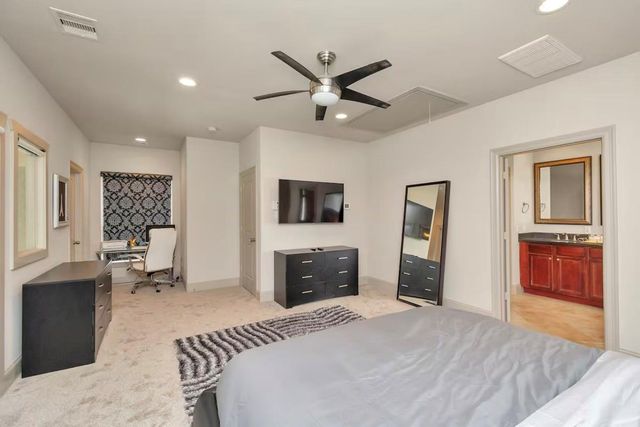 2927 Pease Street, Houston, TX 77003