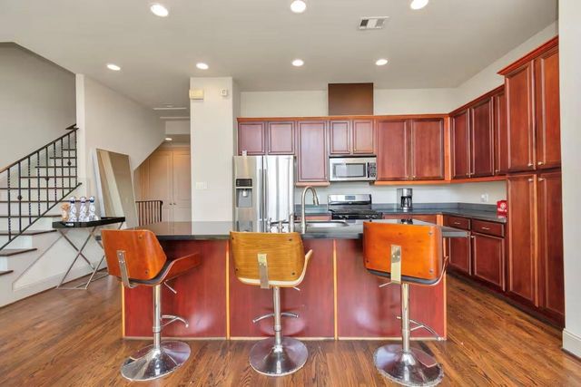 2927 Pease Street, Houston, TX 77003