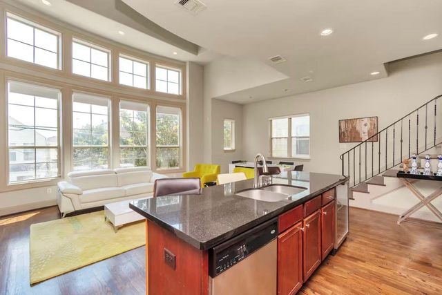 2927 Pease Street, Houston, TX 77003