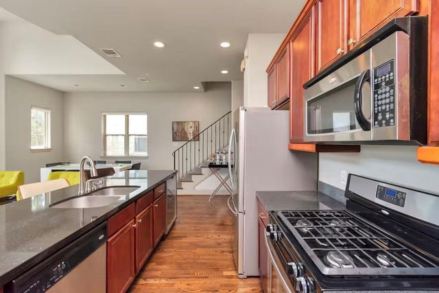 2927 Pease Street, Houston, TX 77003