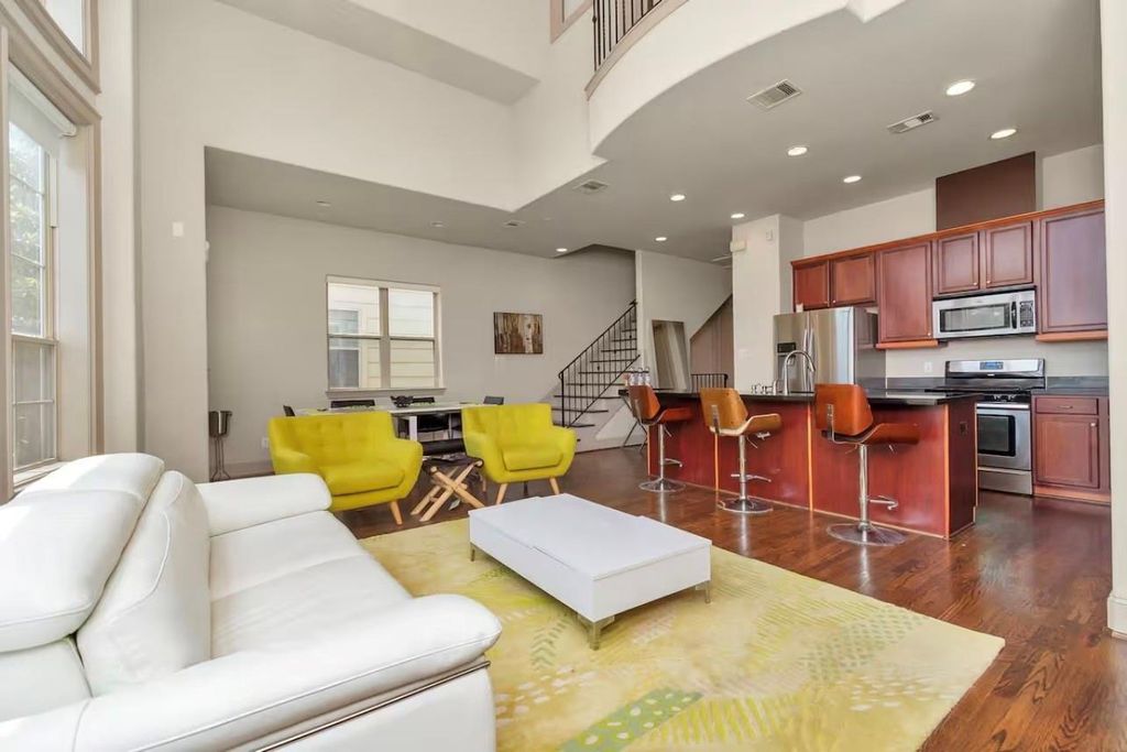 2927 Pease Street, Houston, TX 77003