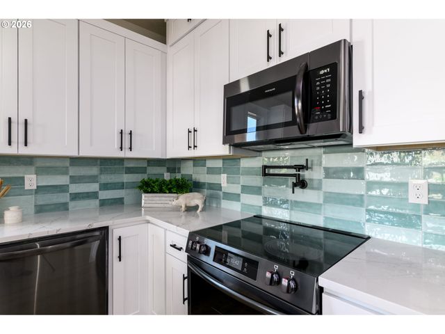 7939 N DANA Ave, Portland, OR 97203