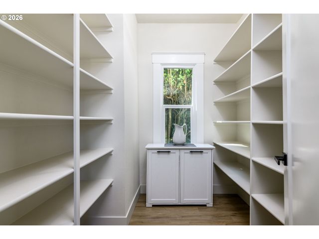 7939 N DANA Ave, Portland, OR 97203