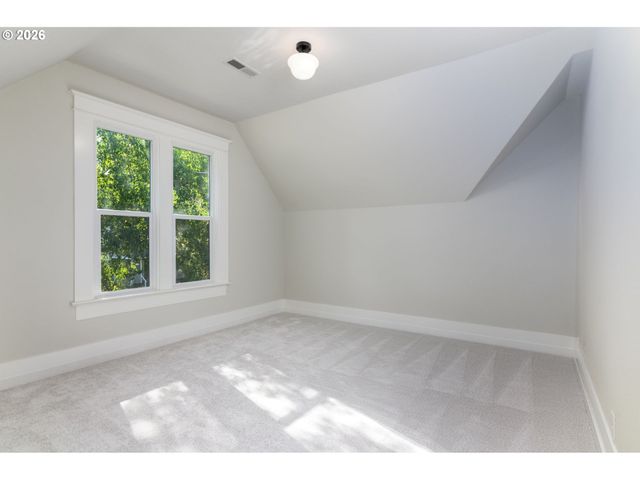 7939 N DANA Ave, Portland, OR 97203