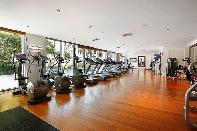 2627 S Bayshore Dr 504, Miami, FL 33133