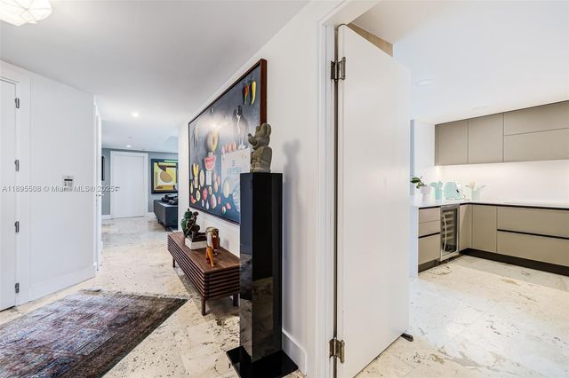 2627 S Bayshore Dr 504, Miami, FL 33133