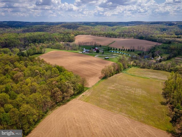 11380 + 11350 WHITE OAK RD, New Freedom, PA 17349