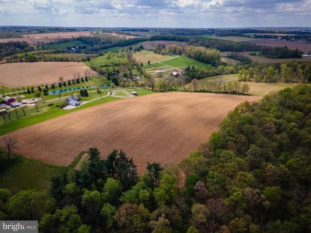 11380 + 11350 WHITE OAK RD, New Freedom, PA 17349