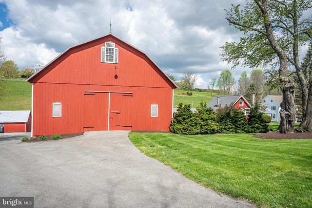 11380 + 11350 WHITE OAK RD, New Freedom, PA 17349