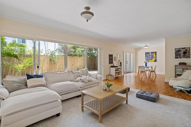 7508 SW 58th Avenue 7508, South Miami, FL 33143