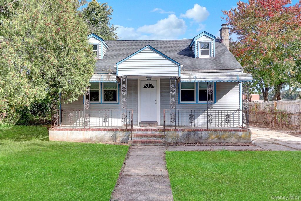 1801 Stein Drive, Bay Shore, NY 11706 — exterior