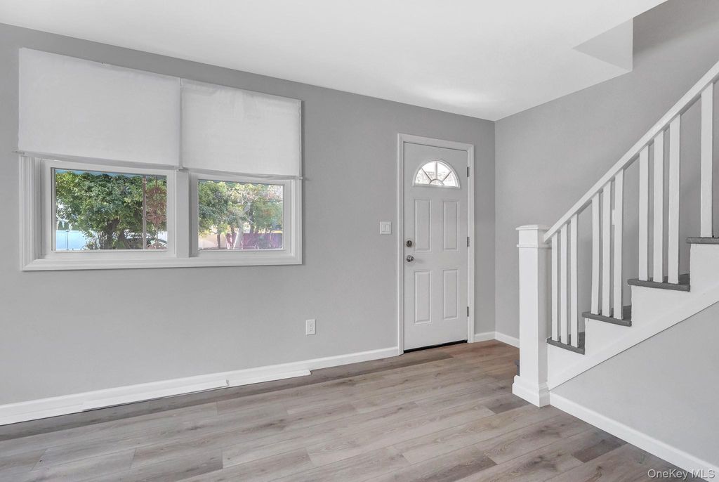 1801 Stein Drive, Bay Shore, NY 11706 — photo 2
